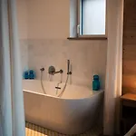 Hissala, Vue Et Sauna Шале